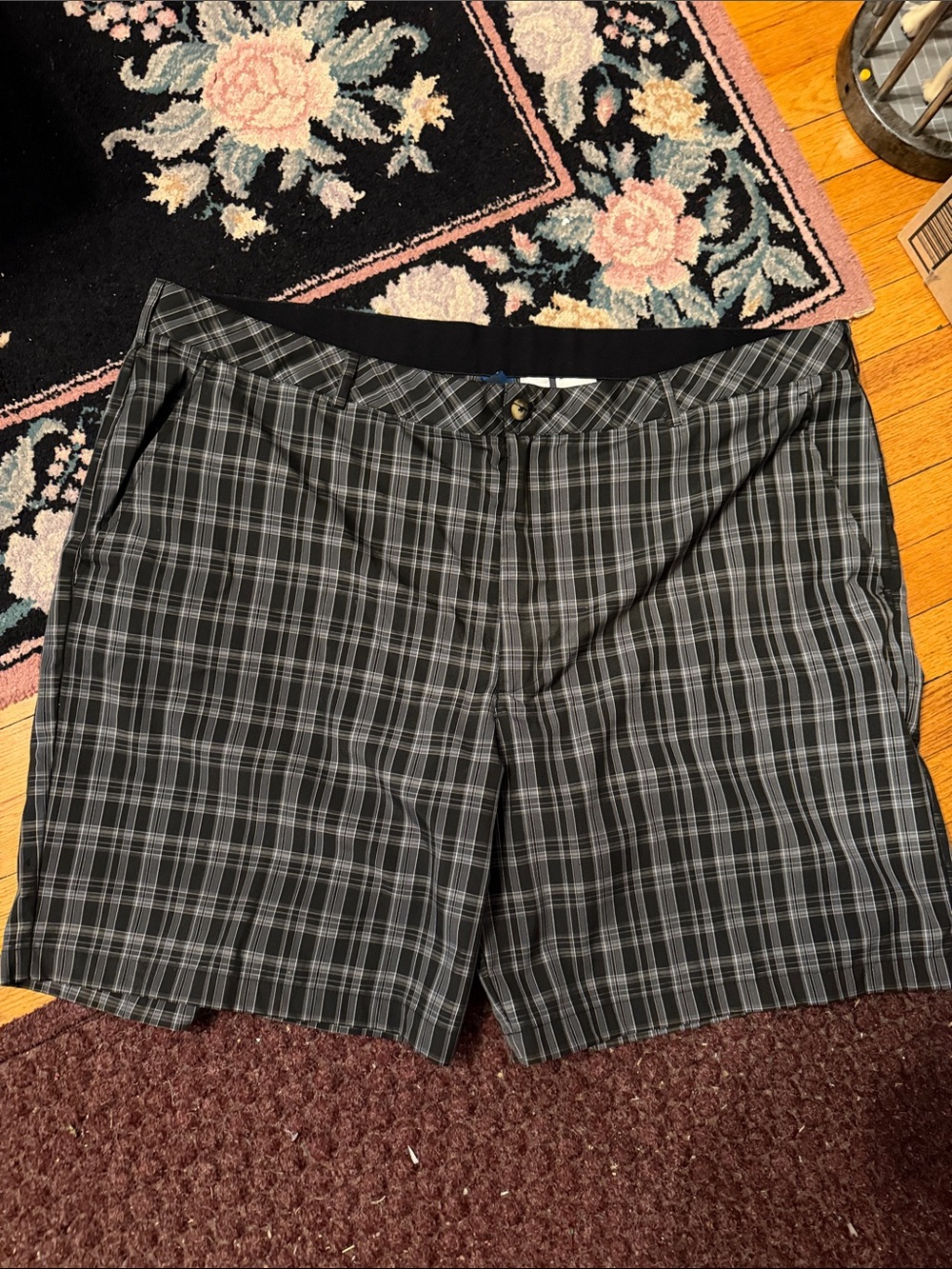 Reebok Black & Gray Plaid Flat-Front Golf Shorts